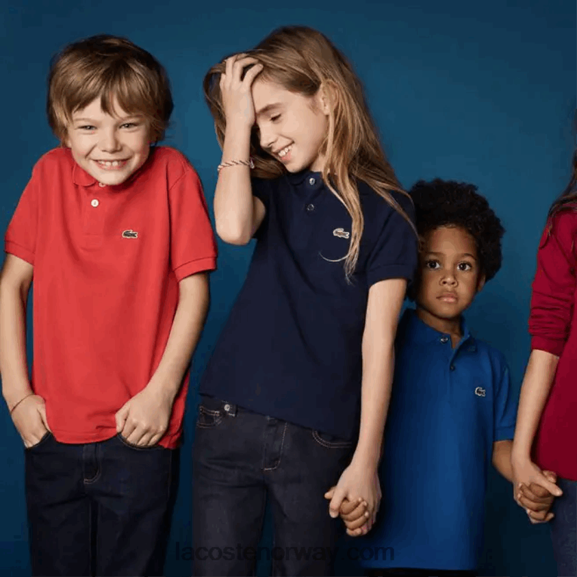 Lacoste petit pique polo med vanlig passform 4J4X0T3001 svart 031 barn