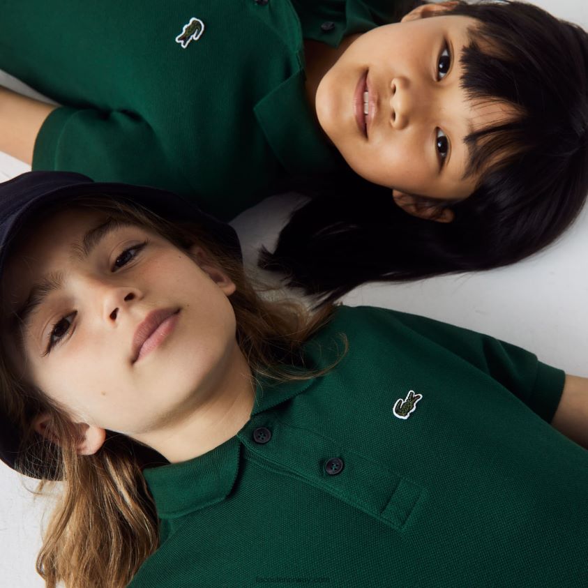 Lacoste petit pique polo med vanlig passform 4J4X0T3133 grønn 132 barn