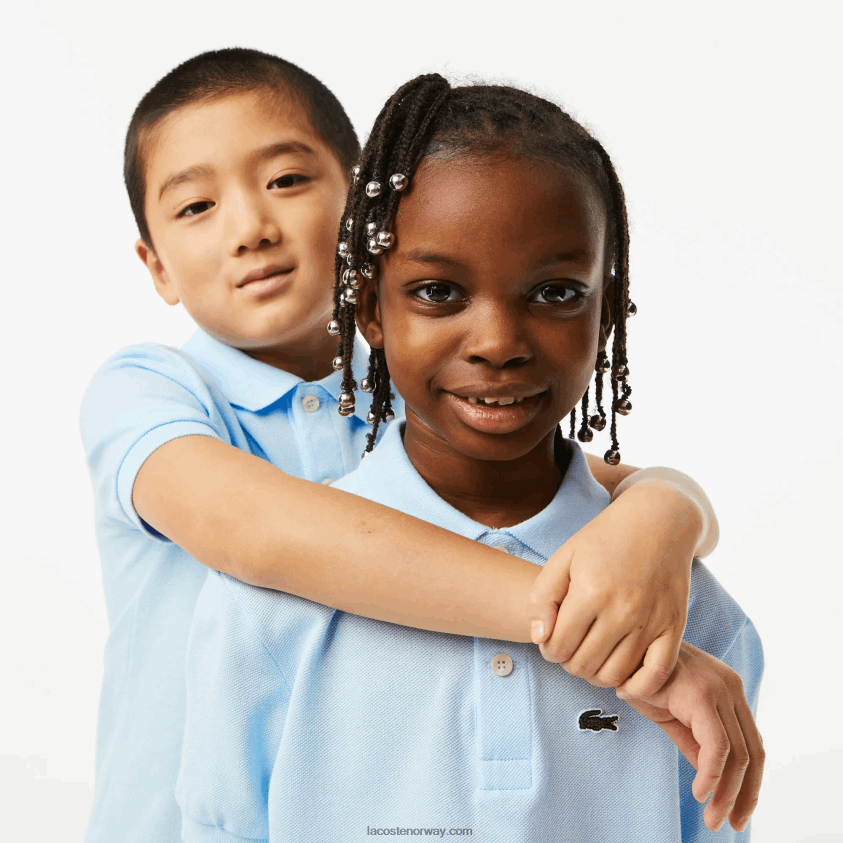 Lacoste petit pique polo med vanlig passform 4J4X0T3139 lyseblå t01 barn