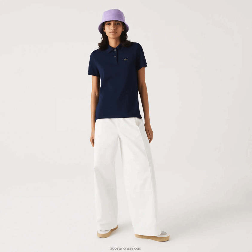 Lacoste petit pique polo i myk bomull med normal passform 4J4X0T2365 marineblå 166 kvinner