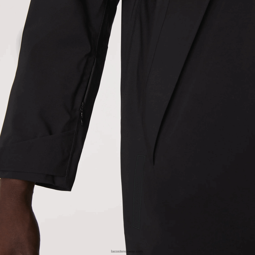 Lacoste avtakbar hette knelang vannavstøtende parkas 4J4X0T1273 svart 031 menn